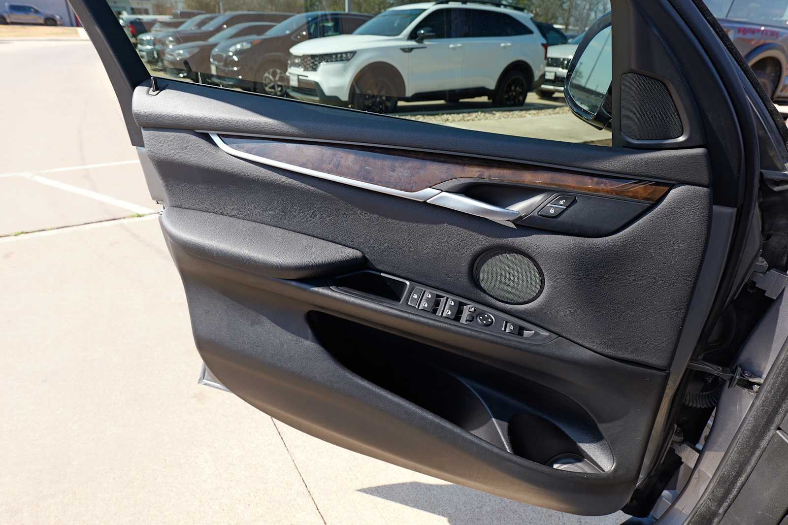 Thumbnail: 2017 BMW X5 - 20