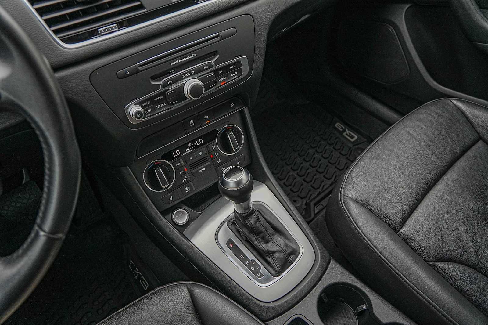 Thumbnail: 2018 Audi Q3 - 18