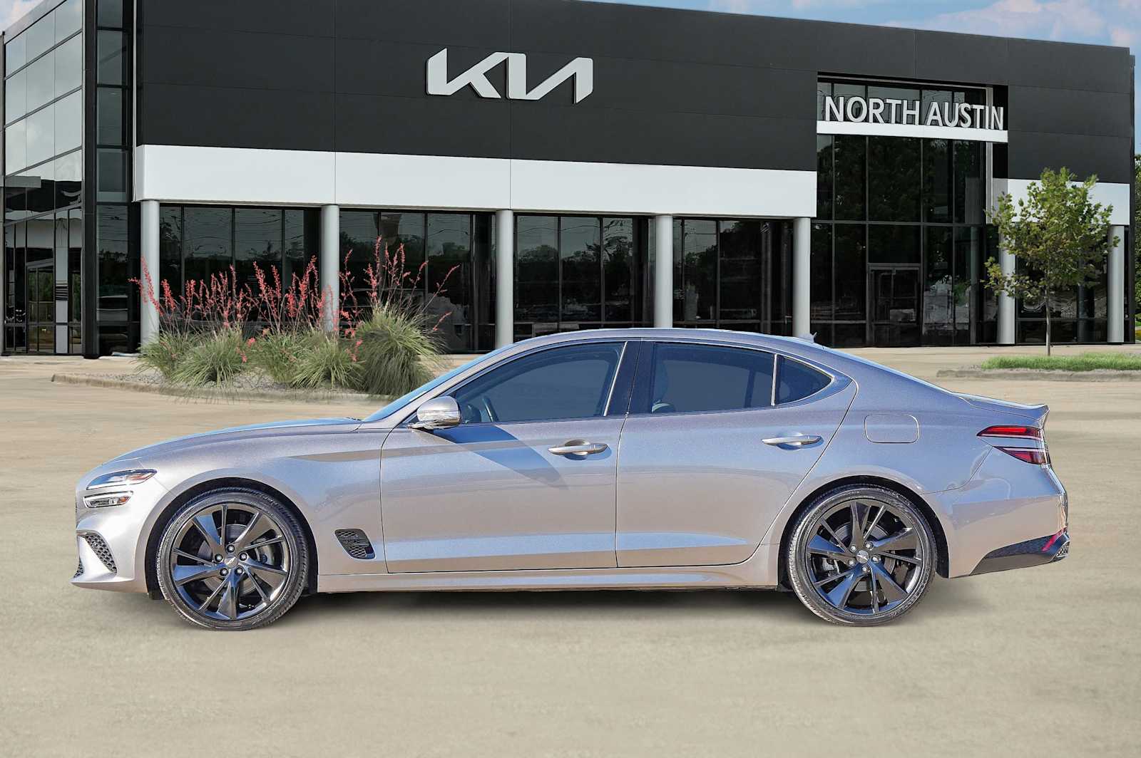 2023 Genesis G70 2.0T photo 4