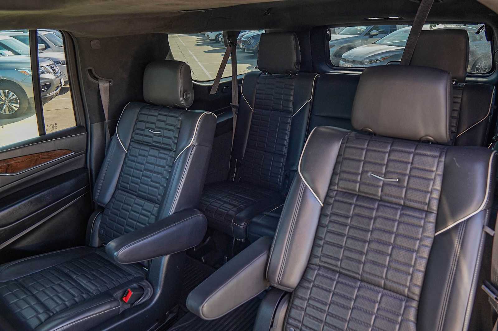 Thumbnail: 2021 Cadillac Escalade - 31