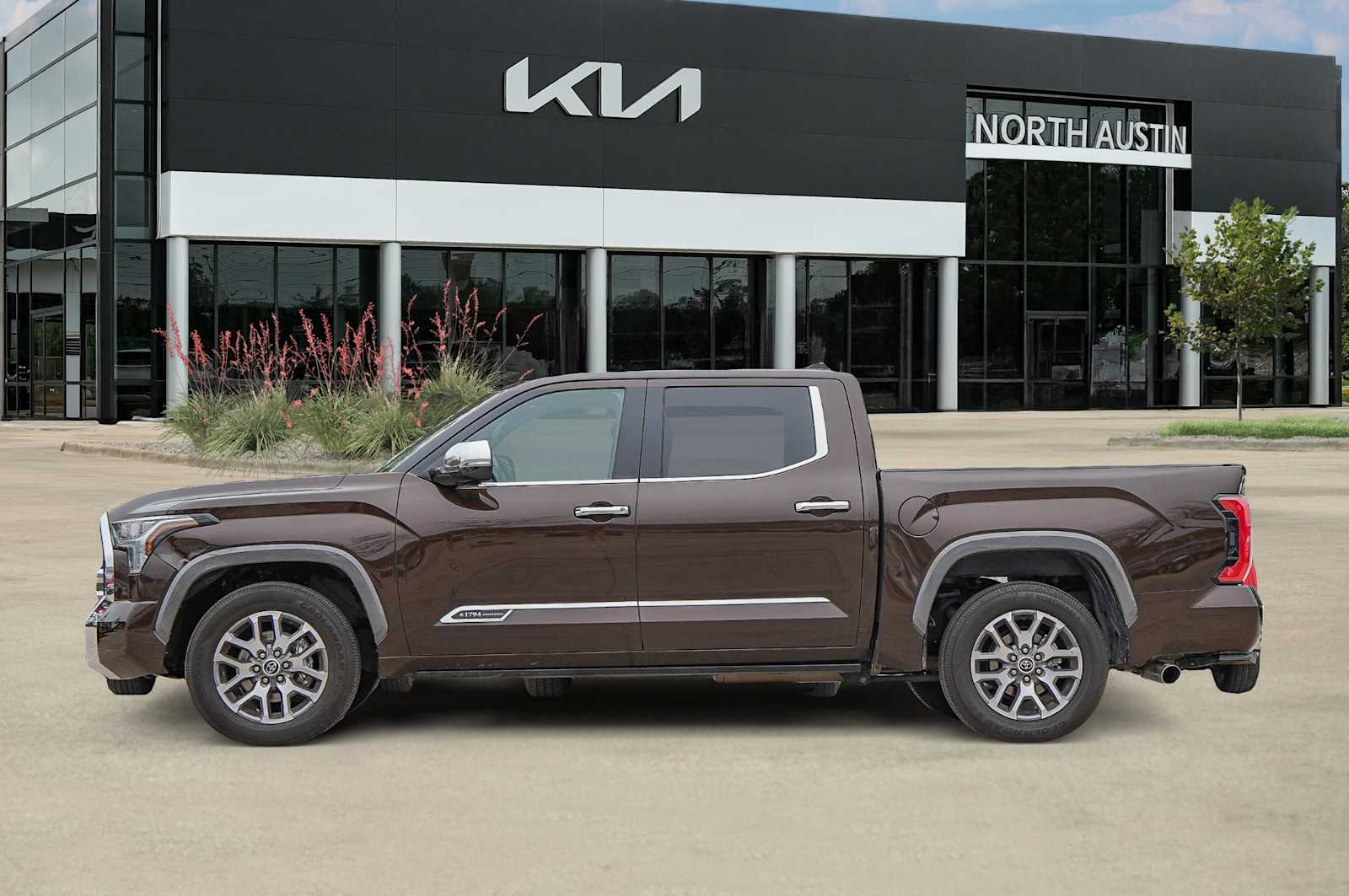 Thumbnail: 2023 Toyota Tundra - 4