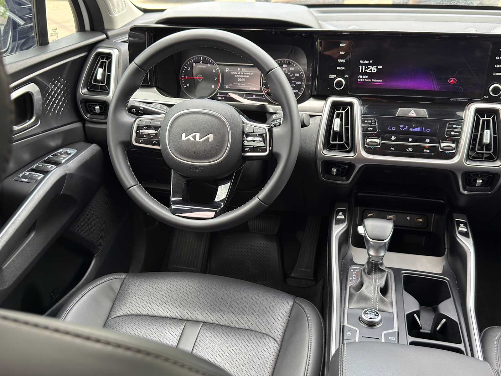 Thumbnail: 2023 Kia Sorento - 21