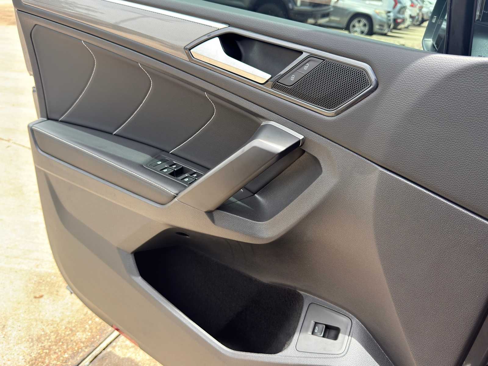 Thumbnail: 2024 Volkswagen Tiguan - 22