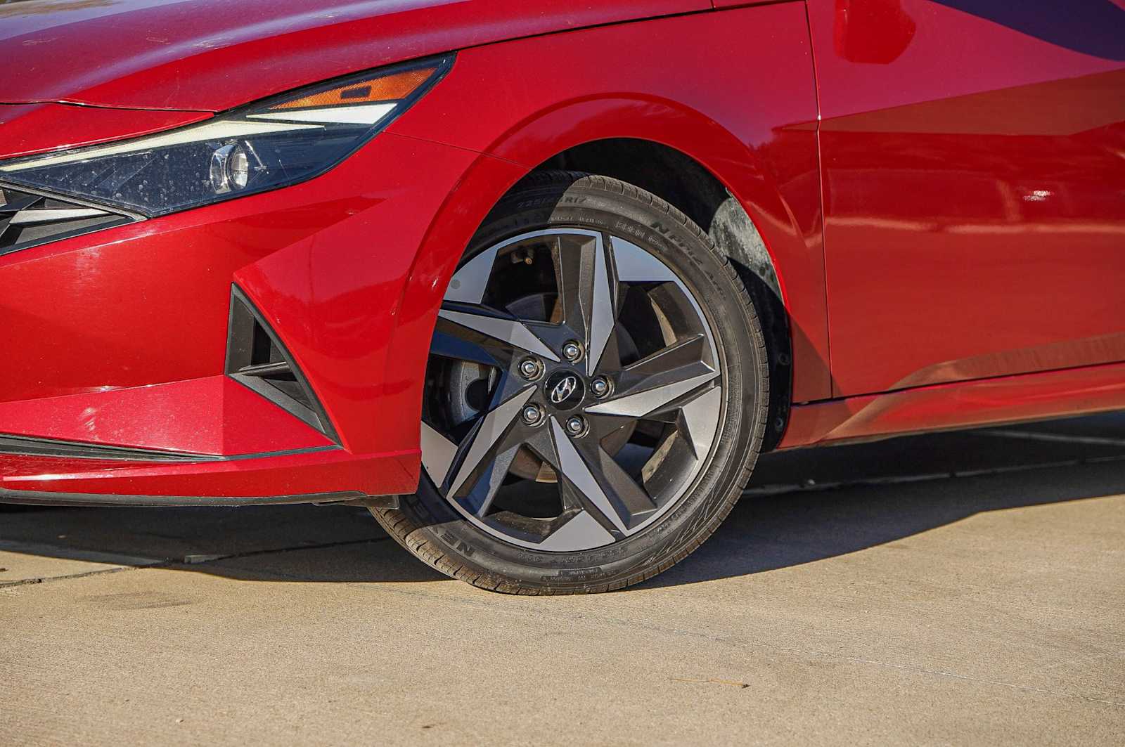 Thumbnail: 2023 Hyundai Elantra - 2