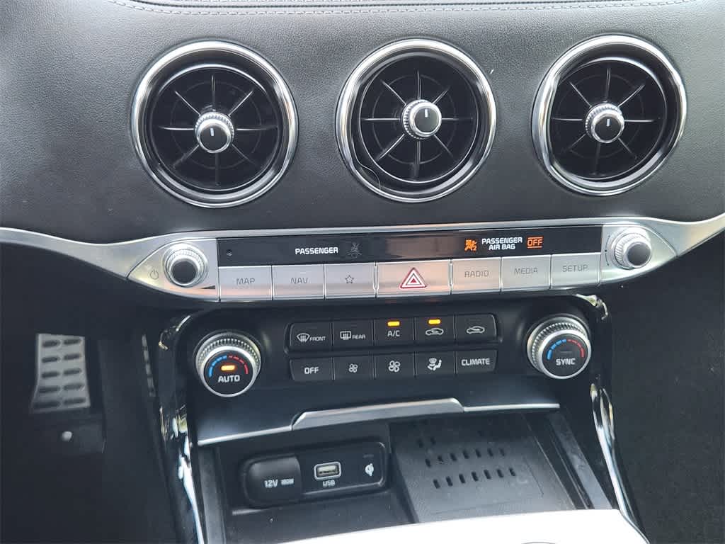 2022 Kia Stinger GT2 19