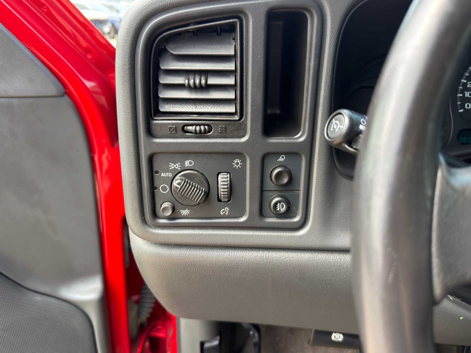Thumbnail: 2003 Chevrolet Avalanche 1500 - 15