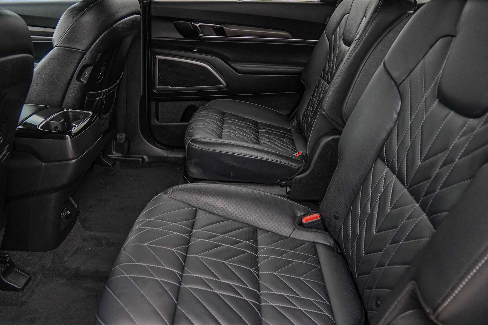 Thumbnail: 2024 Kia Telluride - 31