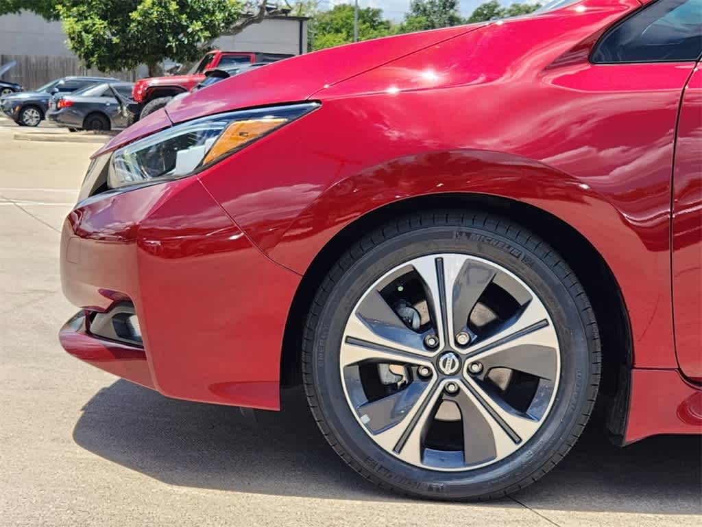 2021 Nissan Leaf SV 10