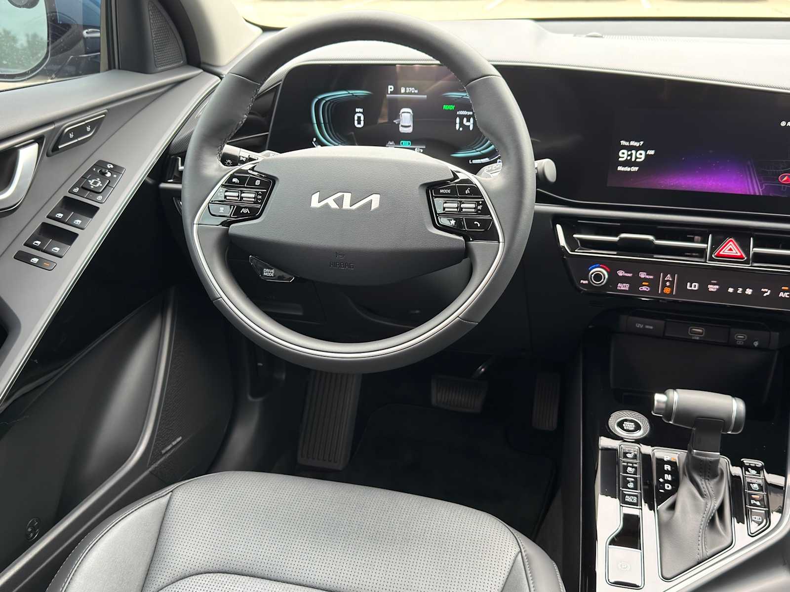 Thumbnail: 2026 Kia Niro - 24