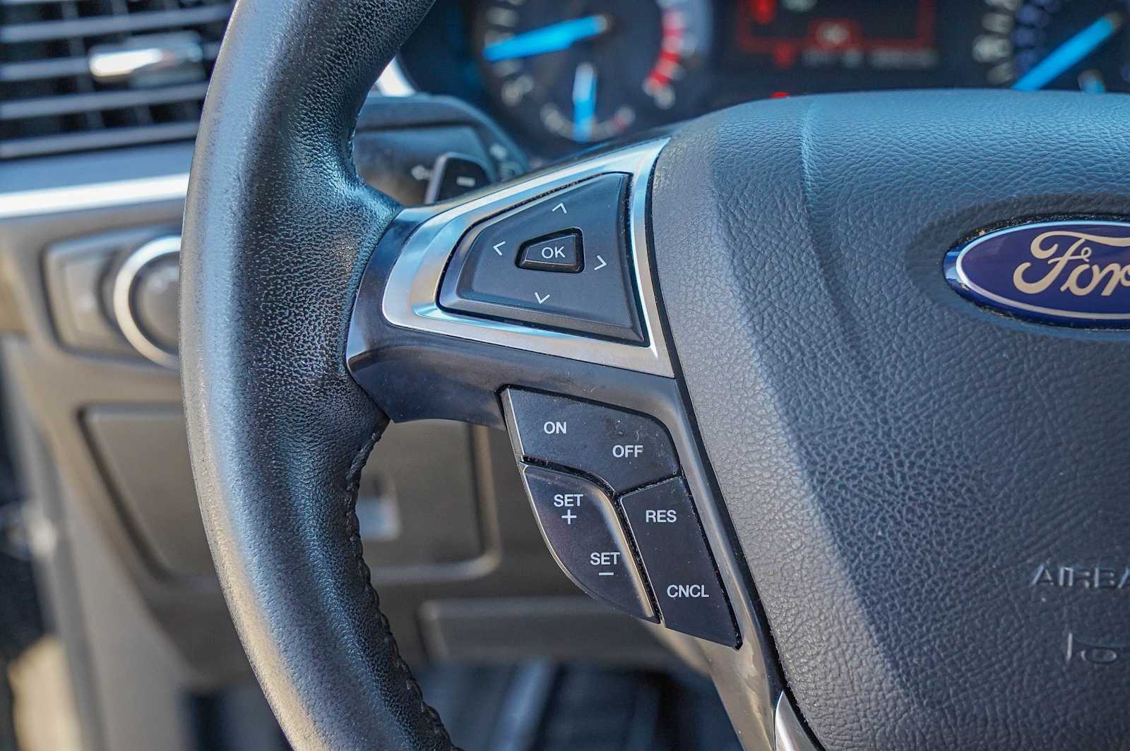 Thumbnail: 2017 Ford Edge - 13