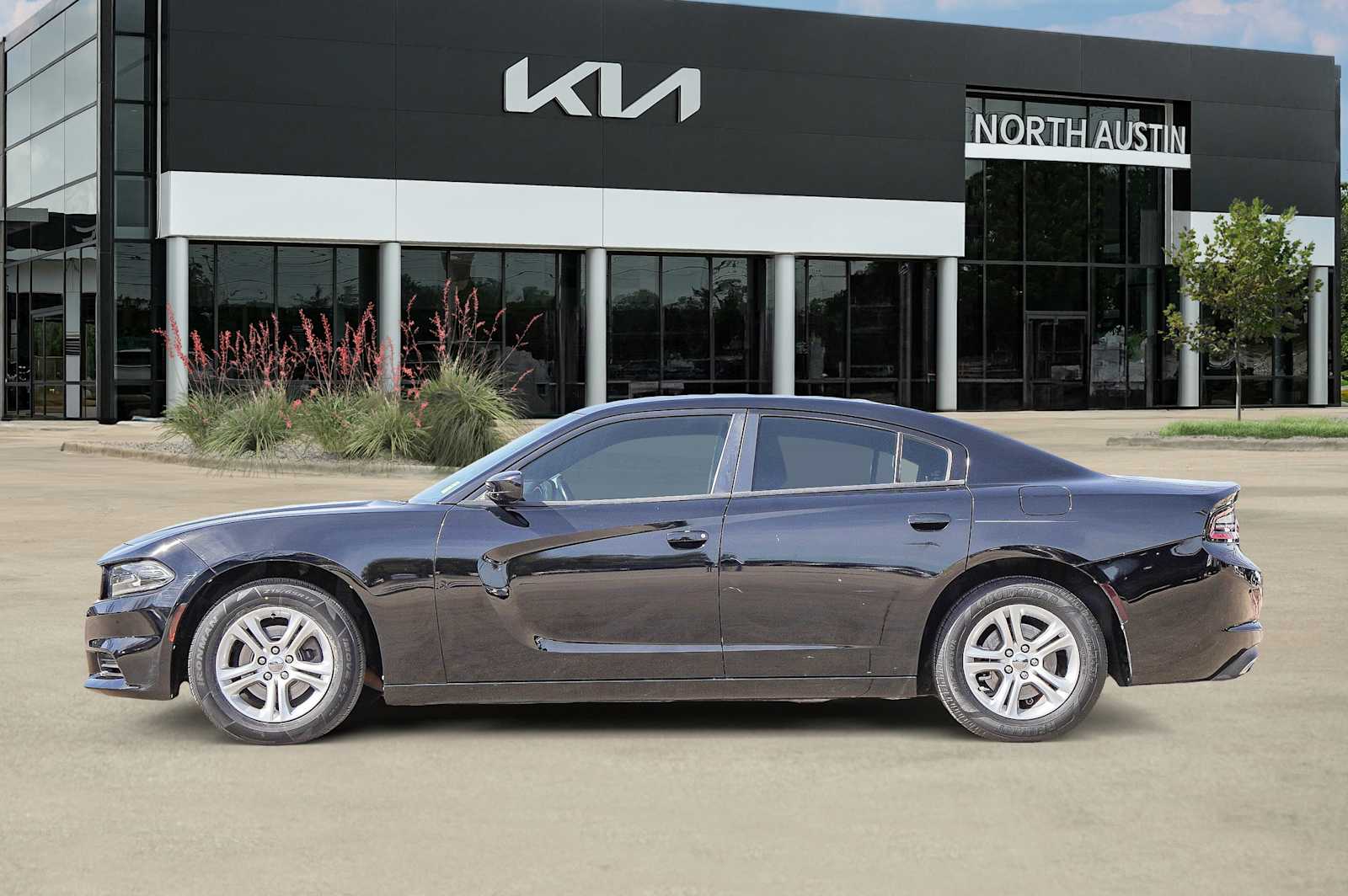 Thumbnail: 2019 Dodge Charger - 4