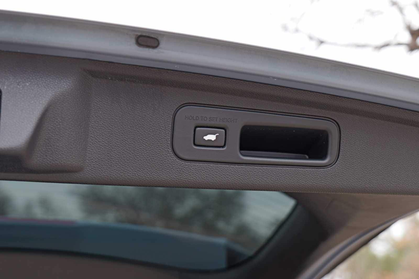 Thumbnail: 2023 Honda Odyssey - 30