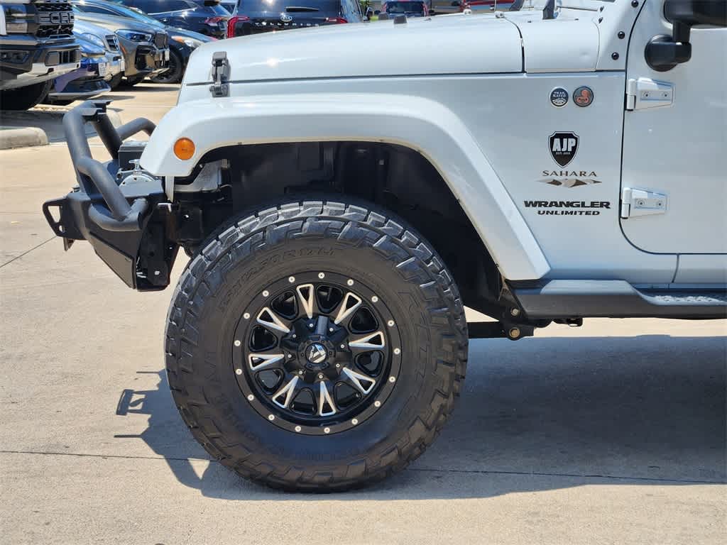 Thumbnail: 2016 Jeep Wrangler - 8