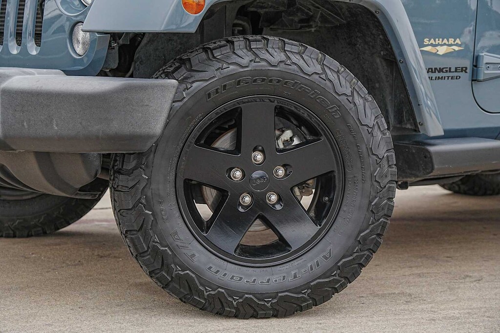 Used 2015 Jeep Wrangler Unlimited Sahara 4x4 SUV