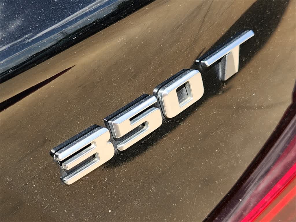 Thumbnail: 2023 Cadillac XT4 - 11