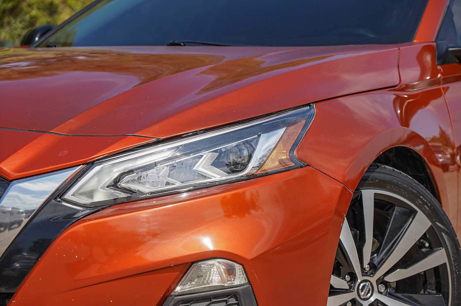 2020 Nissan Altima 2.5 SR photo 3