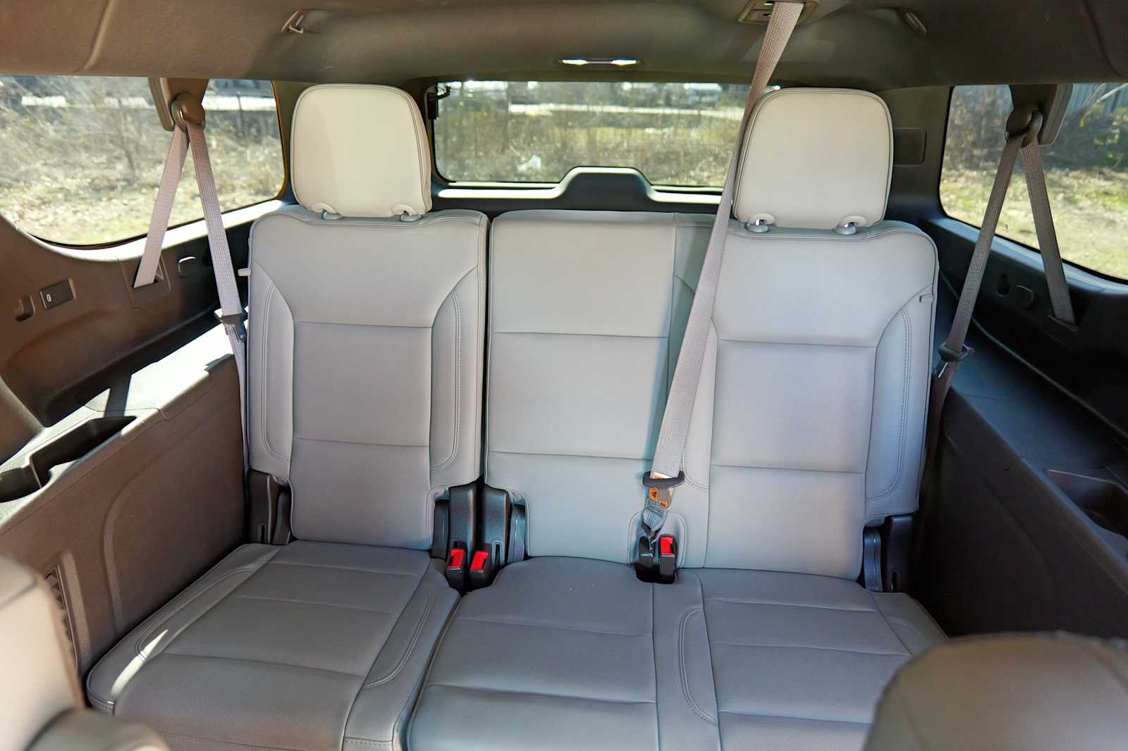 Thumbnail: 2021 GMC Yukon XL - 28