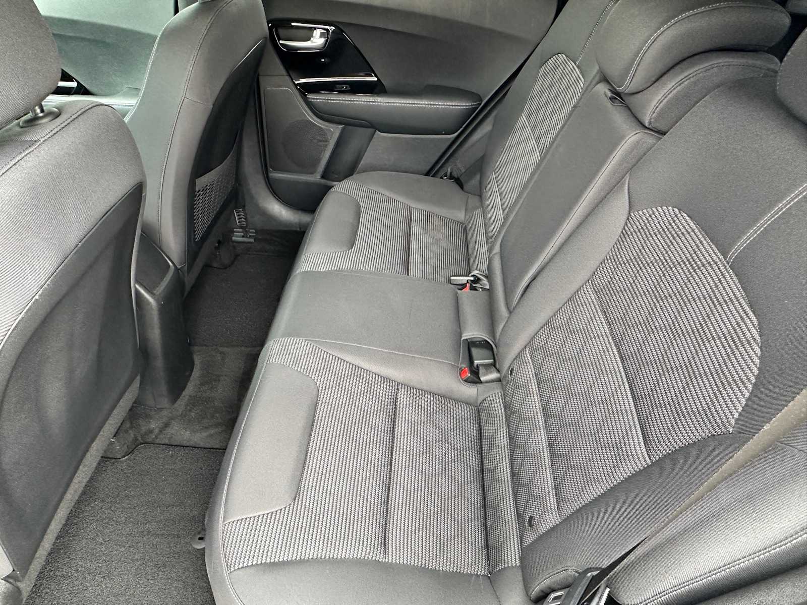 Thumbnail: 2020 Kia Niro - 23