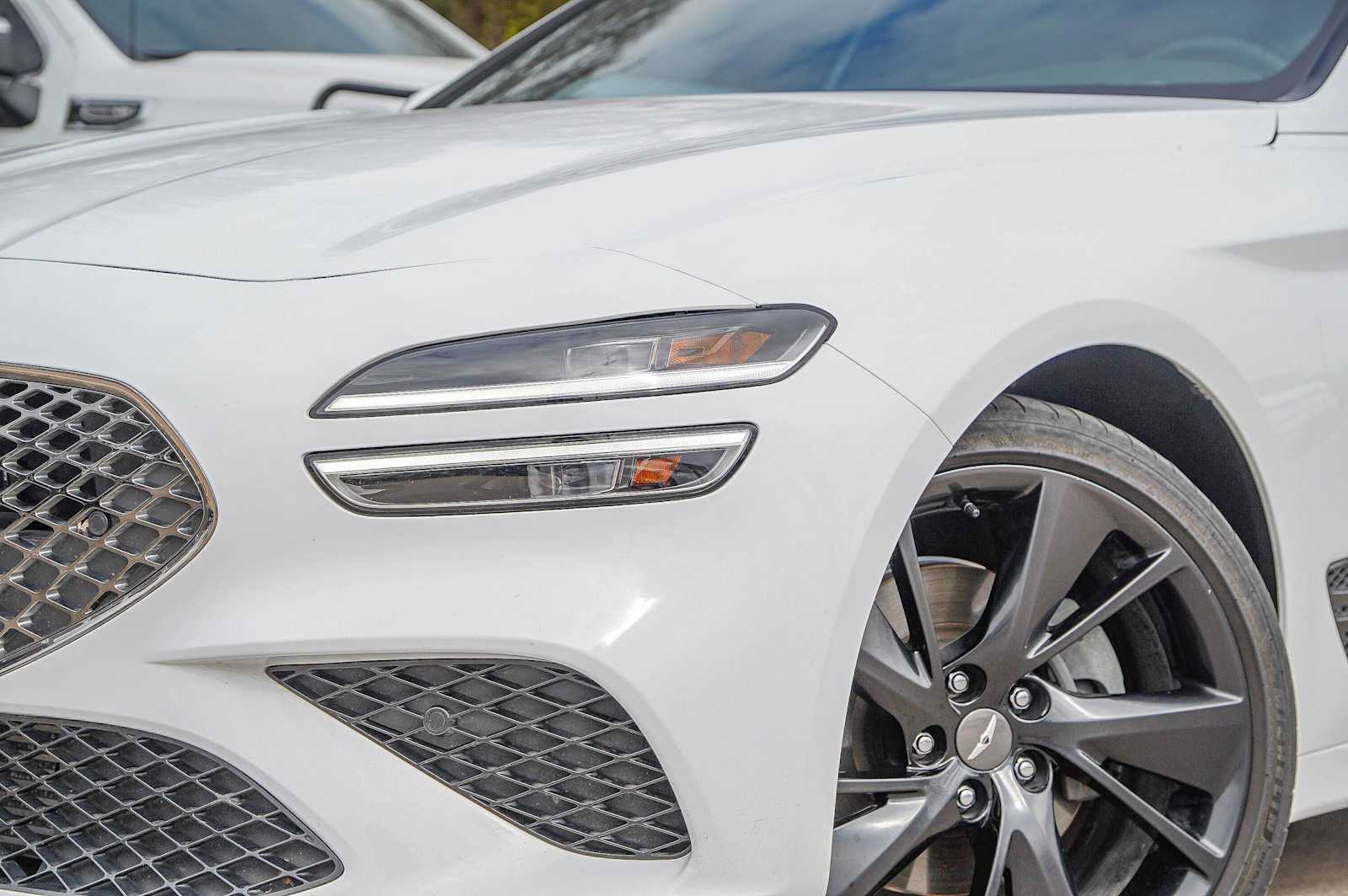 Thumbnail: 2023 Genesis G70 - 3