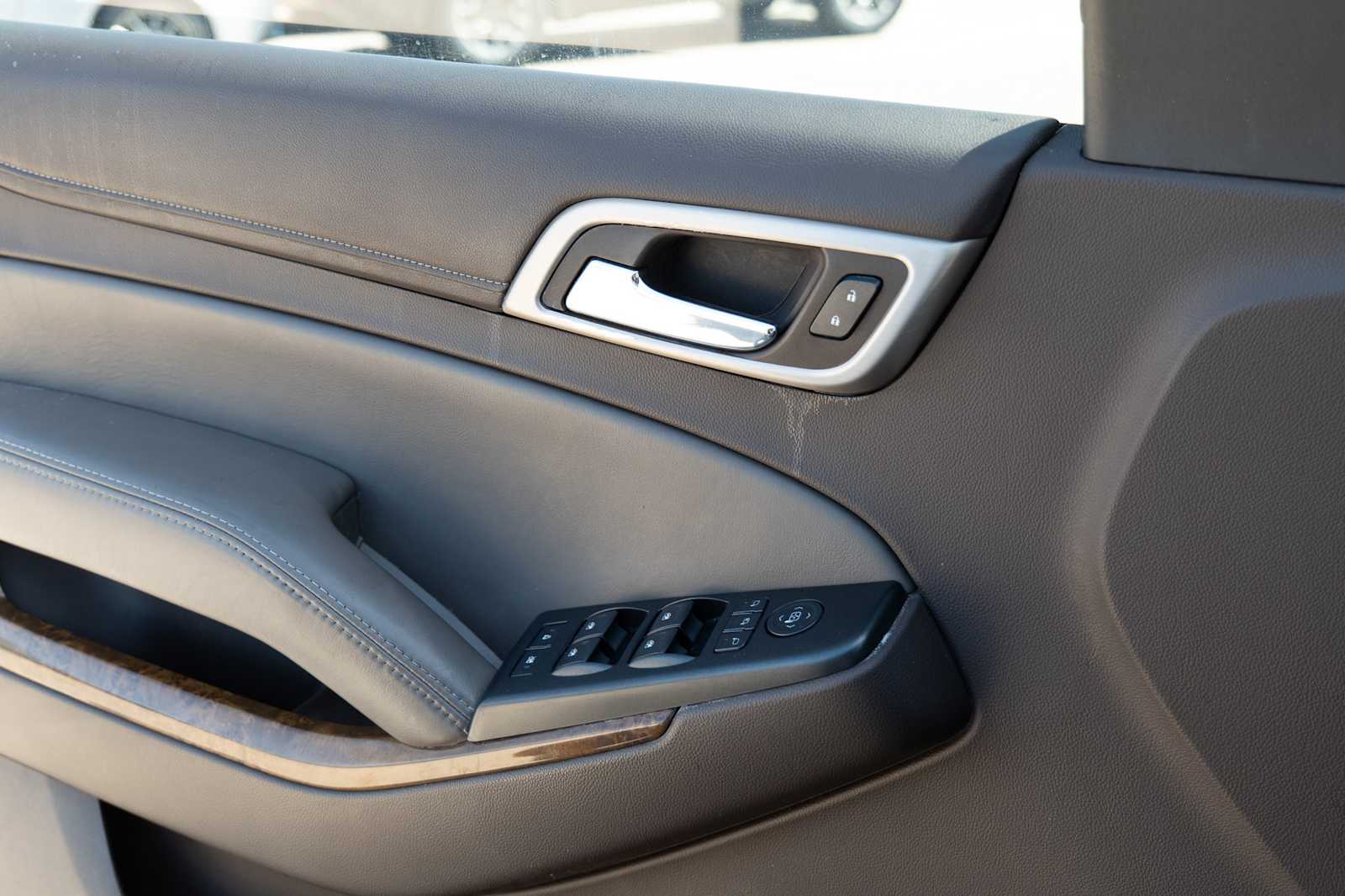 Thumbnail: 2015 GMC Yukon - 21