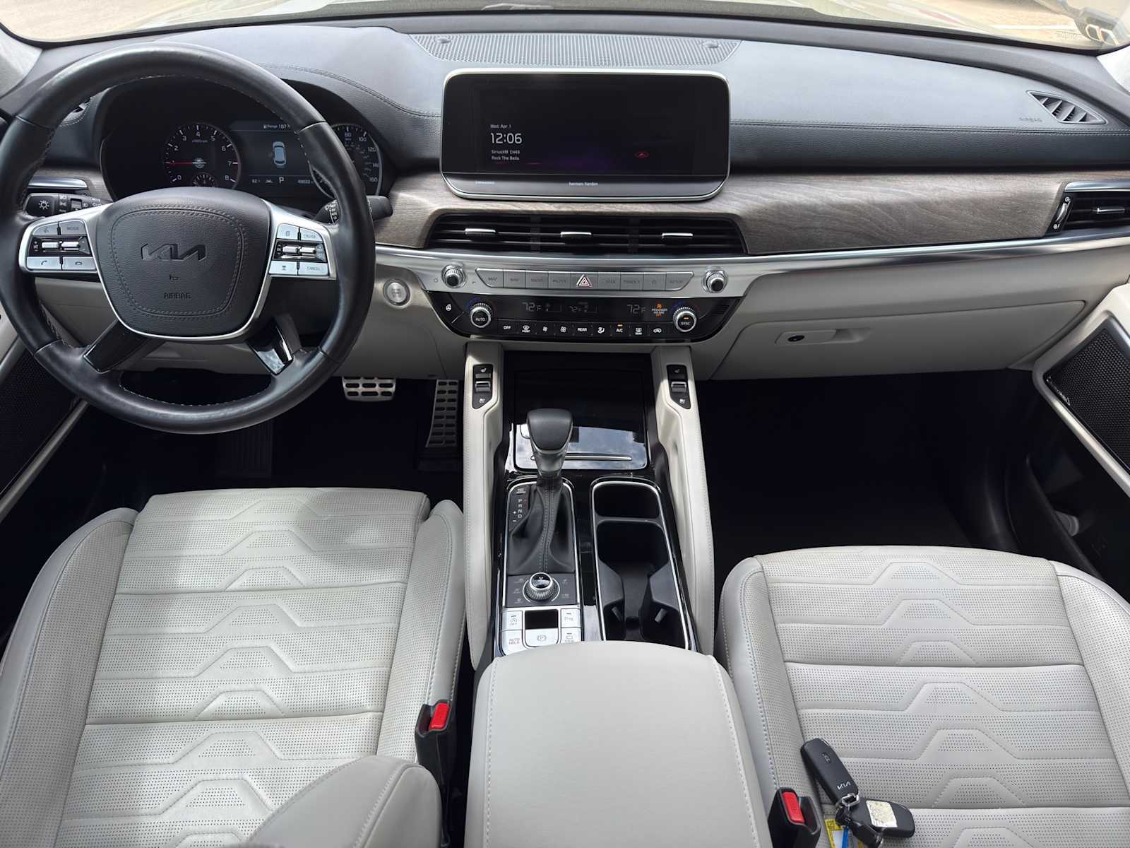 Thumbnail: 2022 Kia Telluride - 26