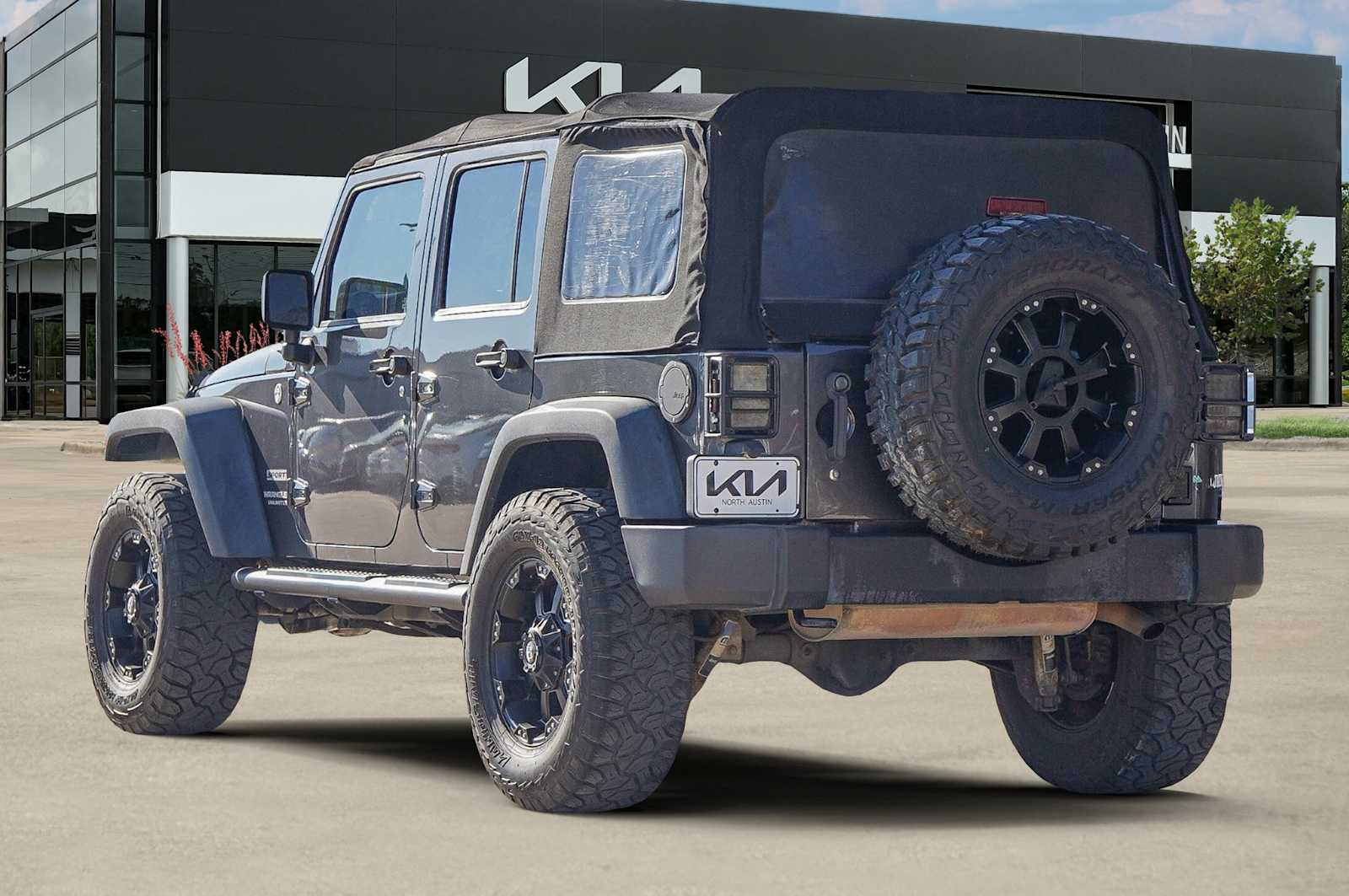 Thumbnail: 2014 Jeep Wrangler - 5