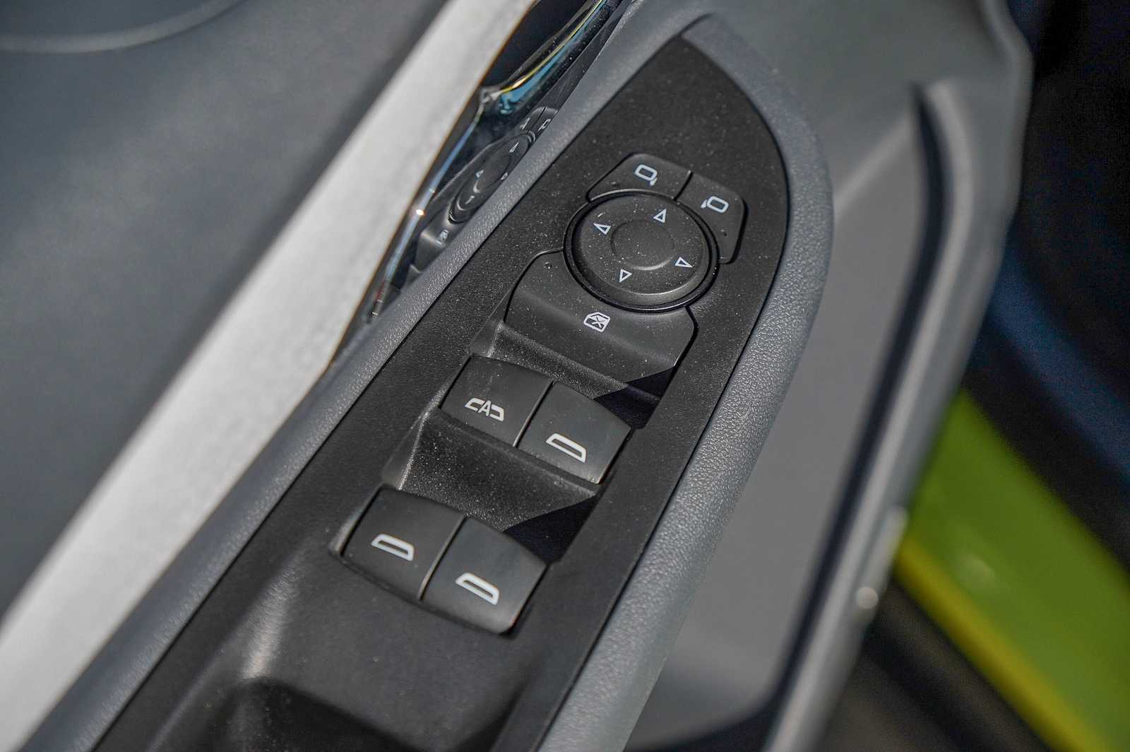 Thumbnail: 2019 Chevrolet Bolt EV - 23