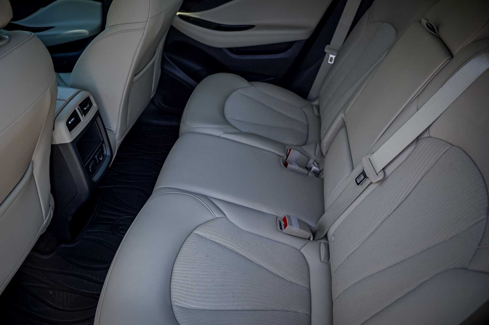 Thumbnail: 2020 Buick Envision - 28