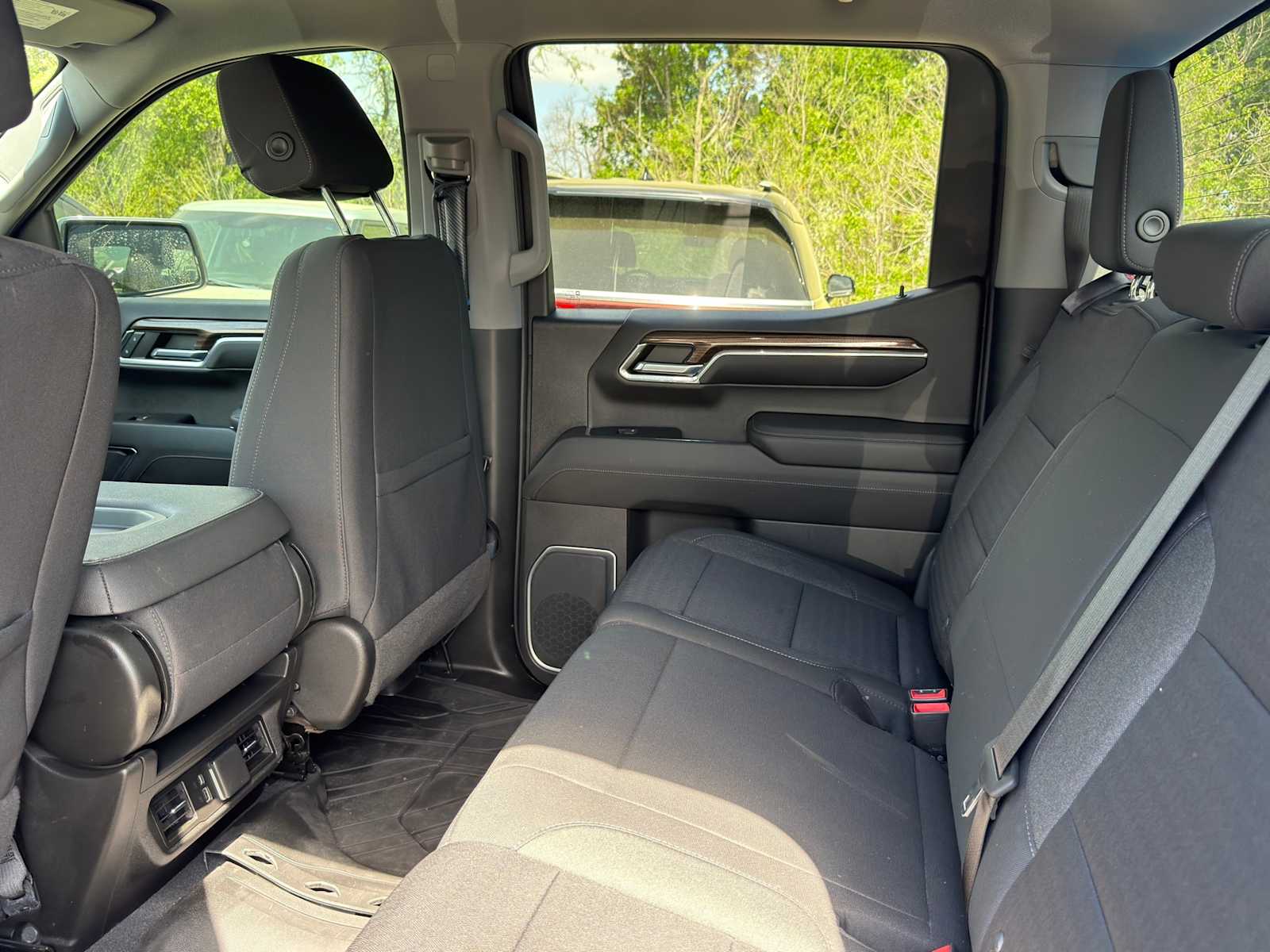 Thumbnail: 2022 Chevrolet Silverado 1500 - 27