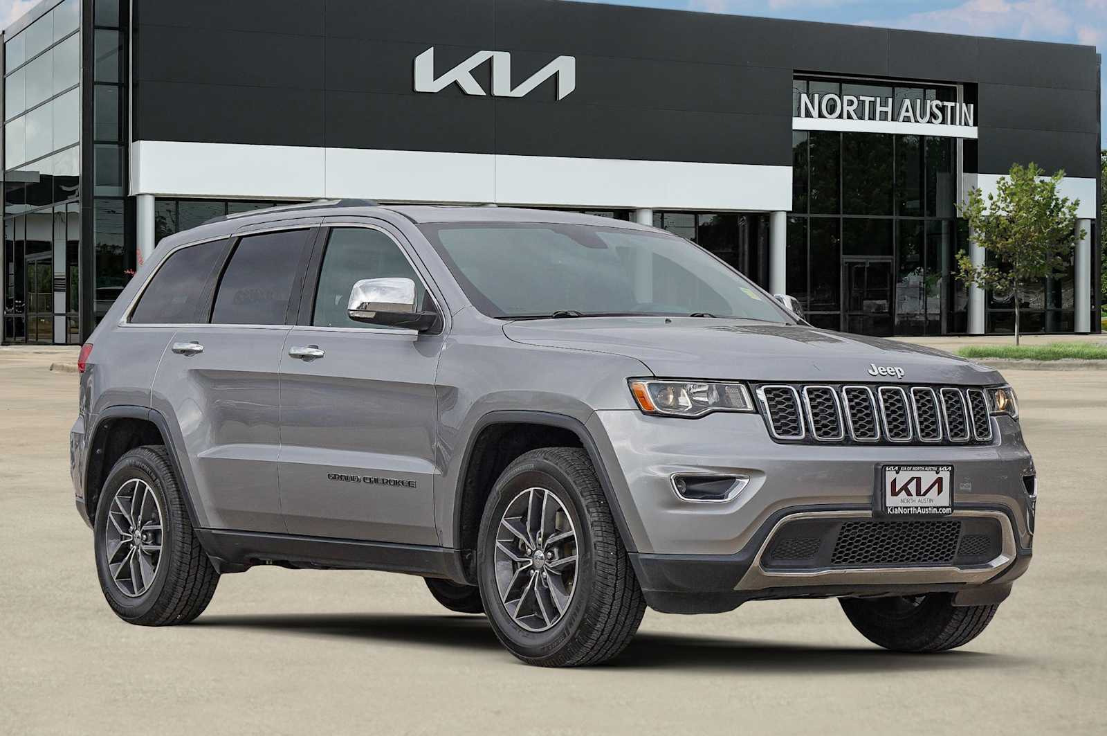 Thumbnail: 2018 Jeep Grand Cherokee - 8