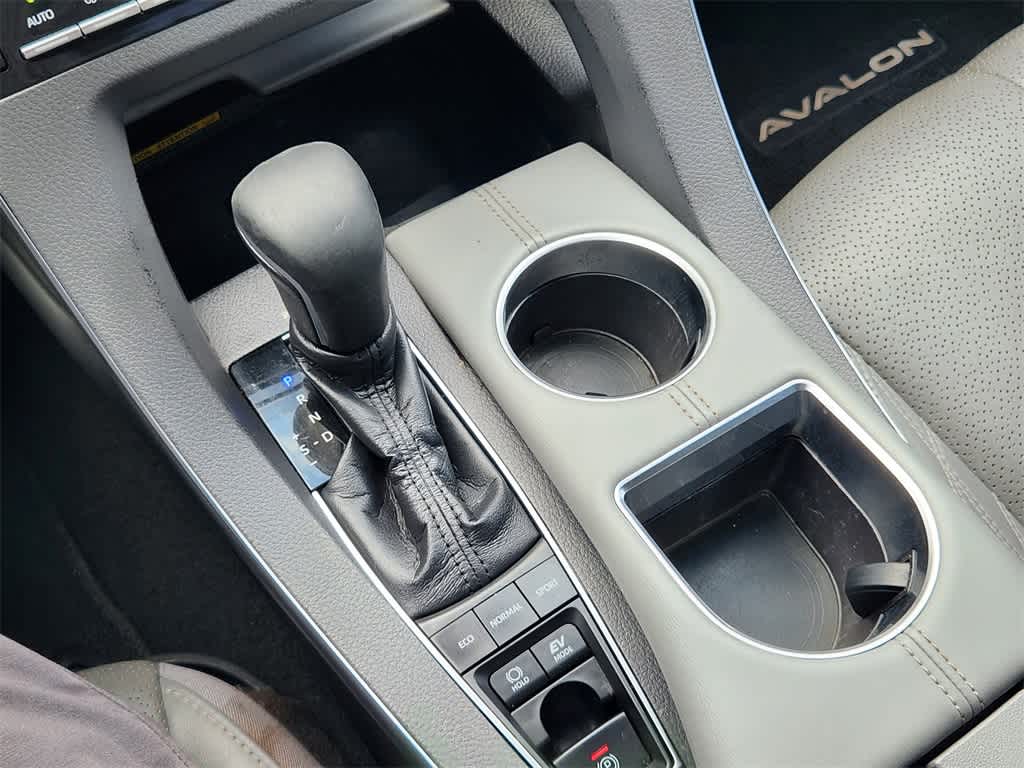 Thumbnail: 2020 Toyota Avalon - 20