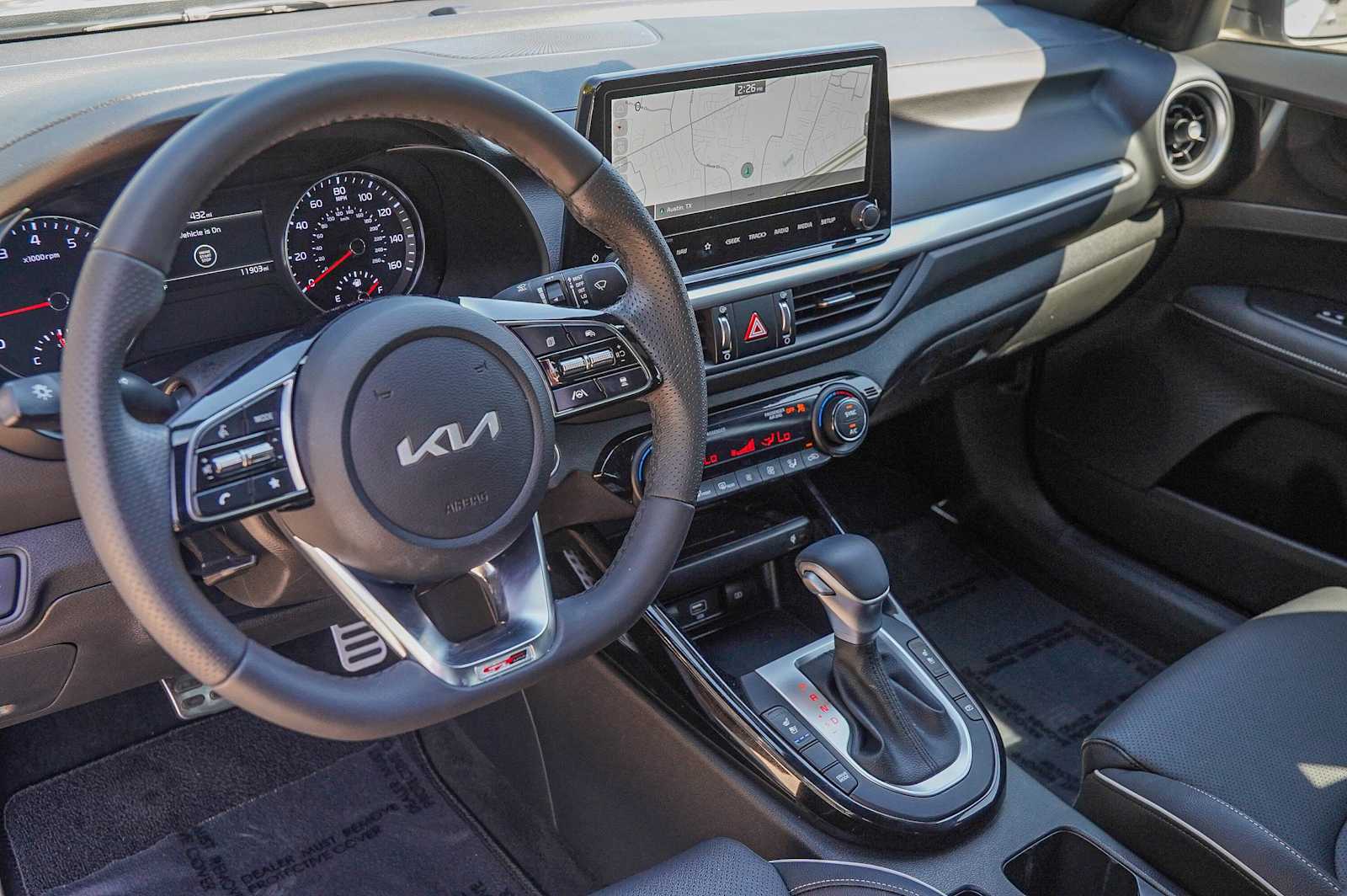 Thumbnail: 2023 Kia Forte - 9