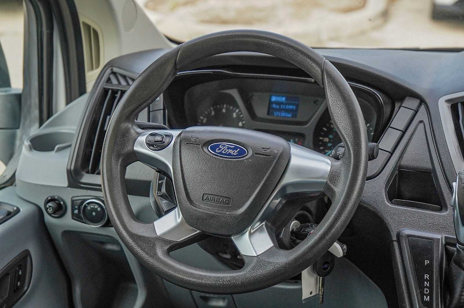 Thumbnail: 2016 Ford Transit Series - 28
