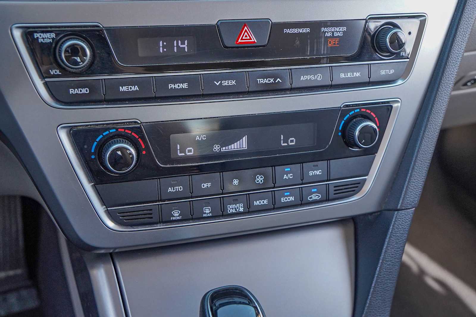 Thumbnail: 2017 Hyundai Sonata - 25