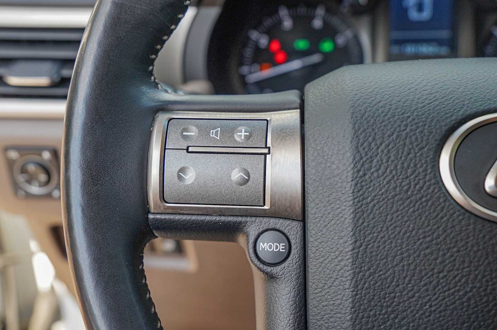 Thumbnail: 2015 Lexus GX - 13