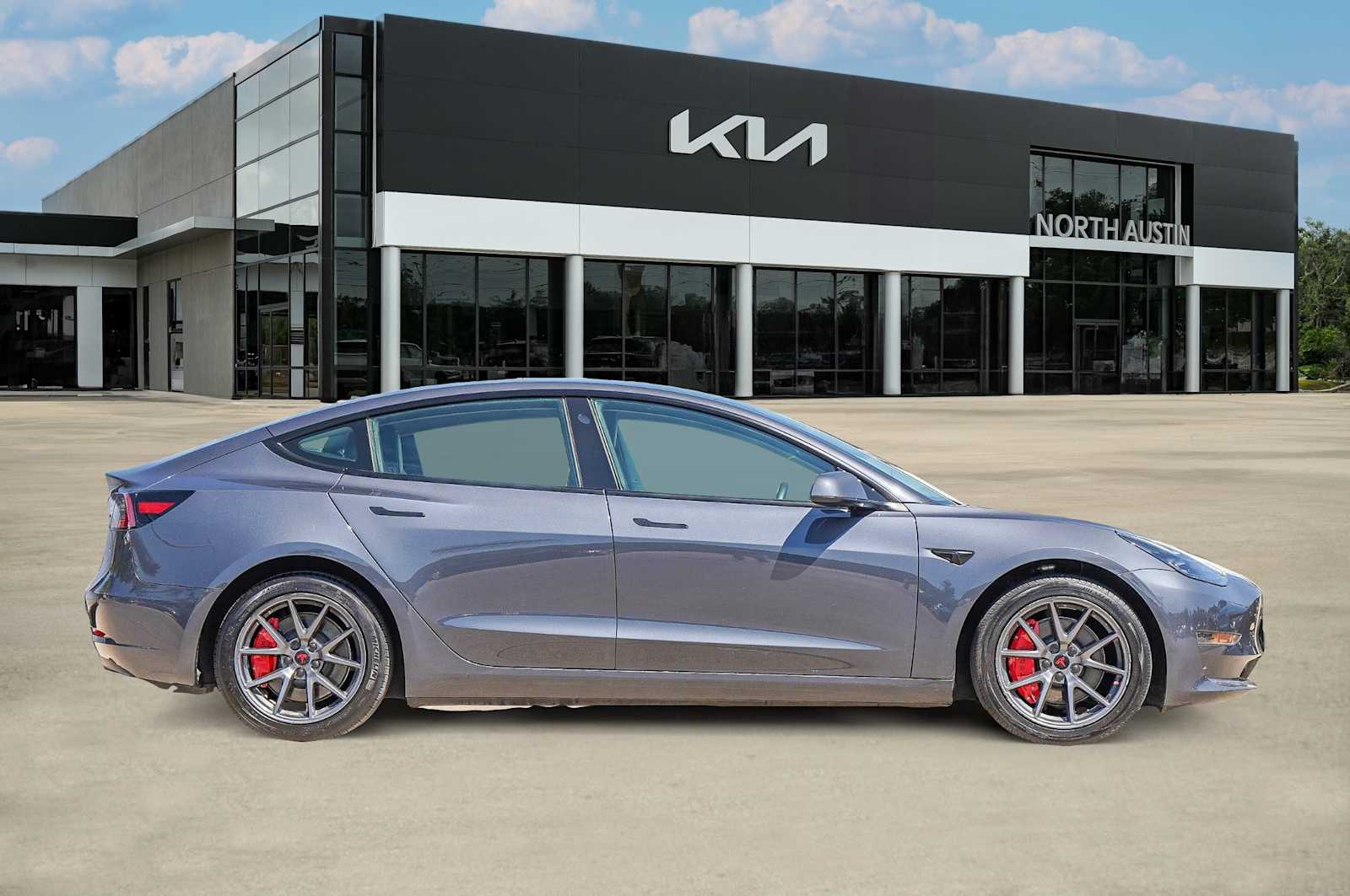 Thumbnail: 2023 Tesla Model 3 - 7