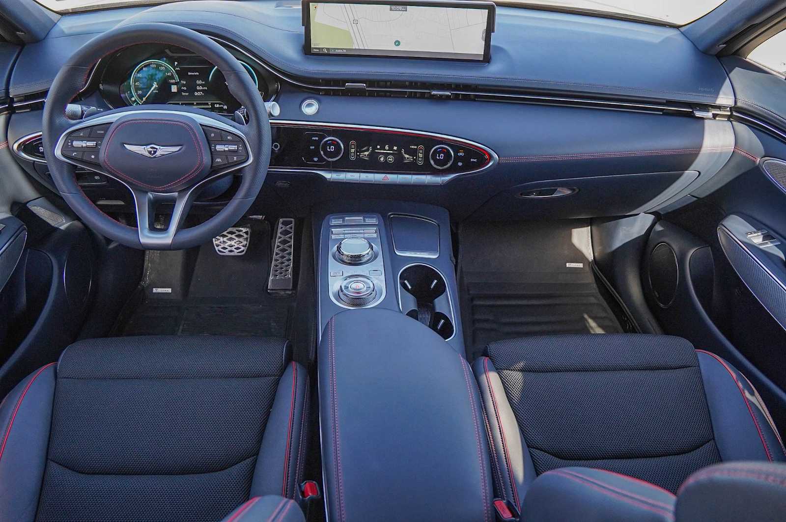 Thumbnail: 2023 Genesis GV70 - 28