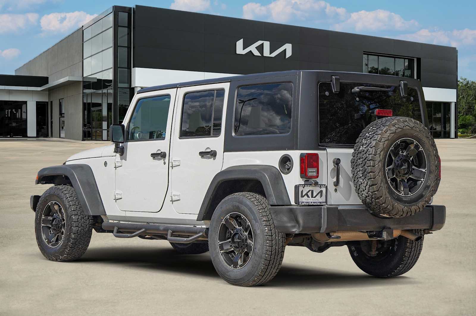 Thumbnail: 2016 Jeep Wrangler - 5