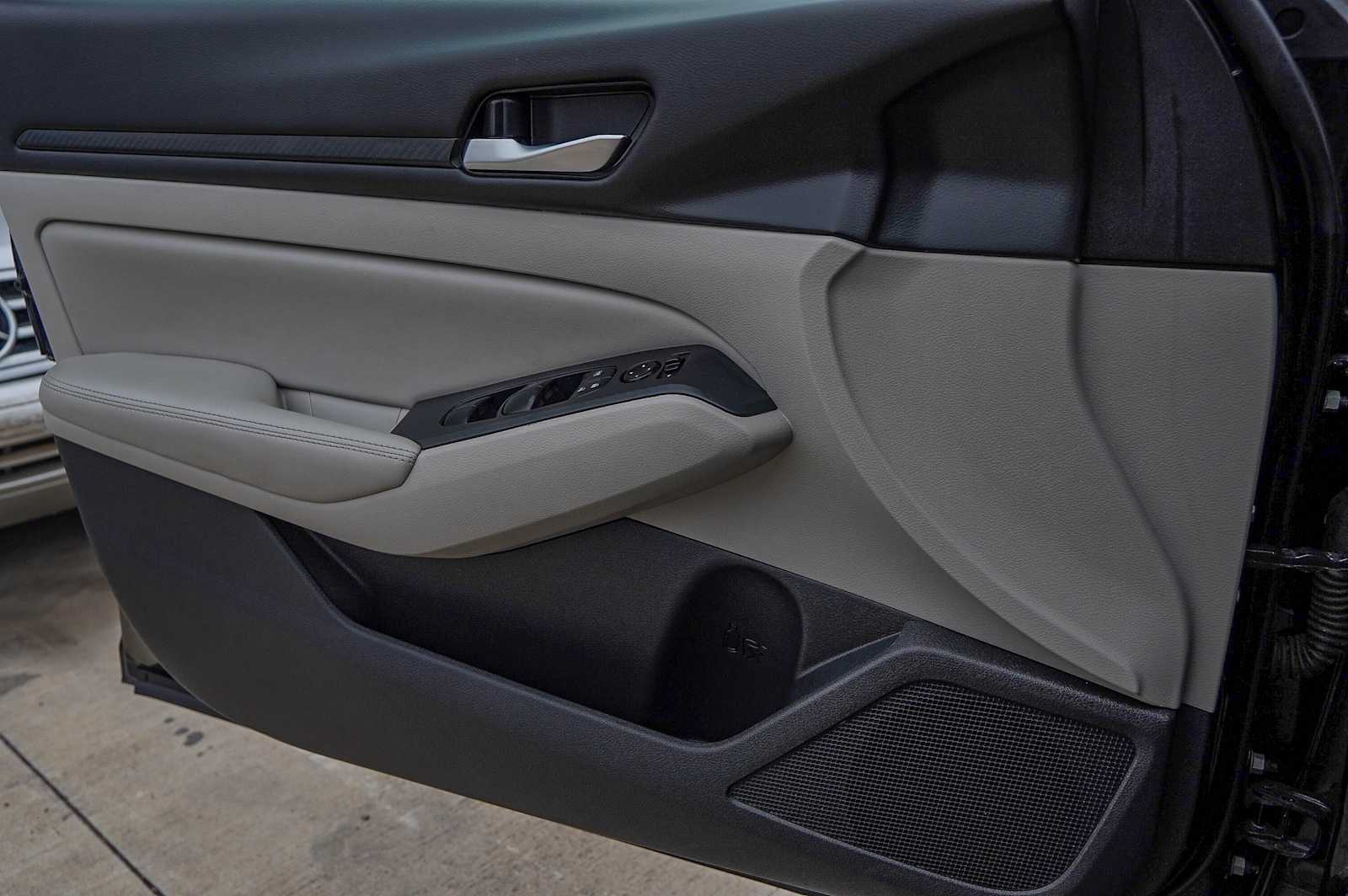 Thumbnail: 2024 Nissan Altima - 22