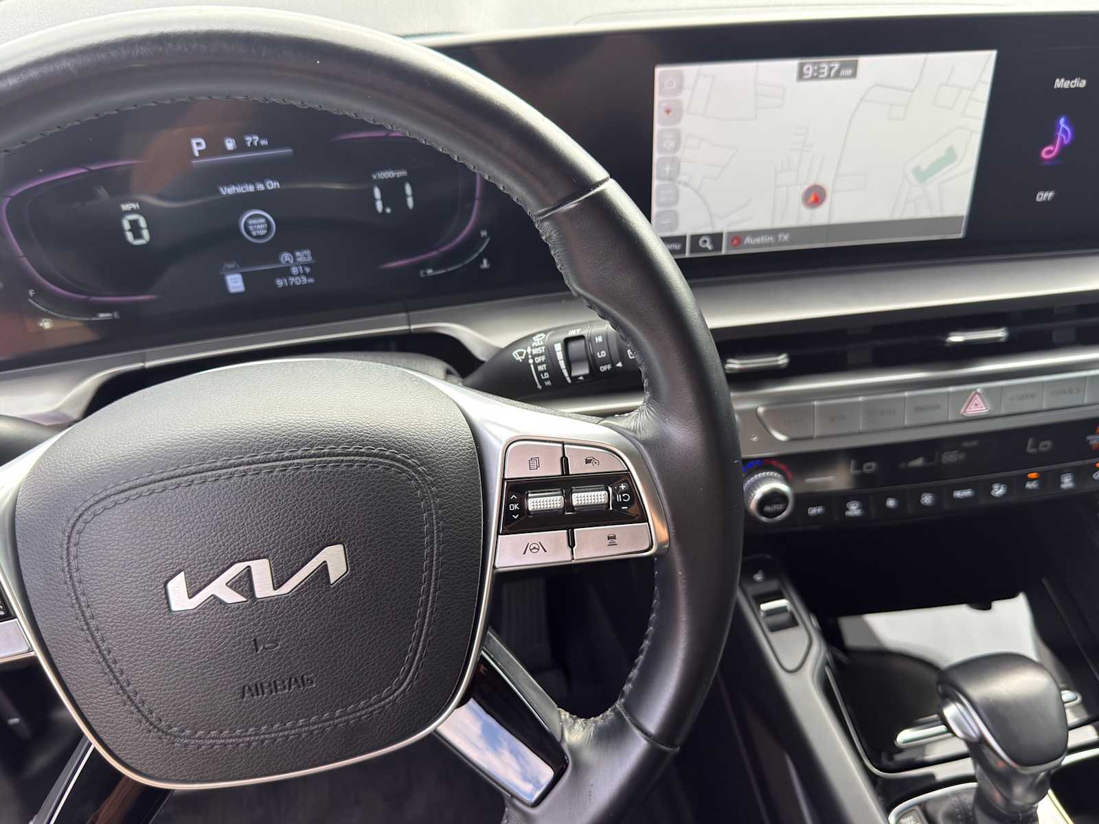 Thumbnail: 2023 Kia Telluride - 17