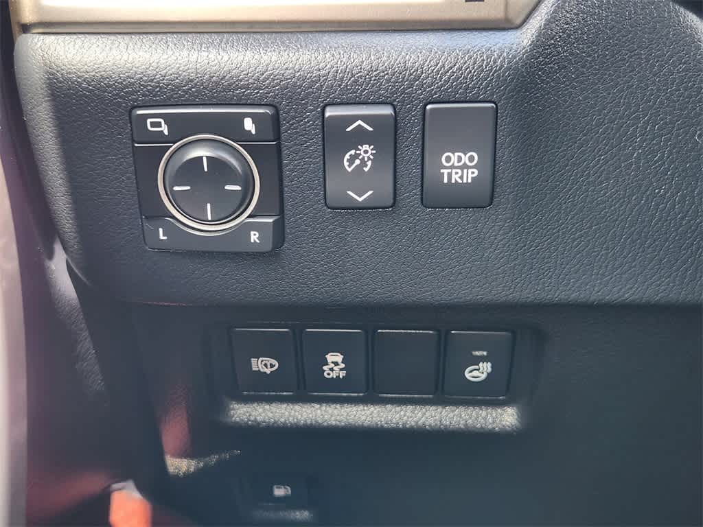 Thumbnail: 2017 Lexus GX - 22