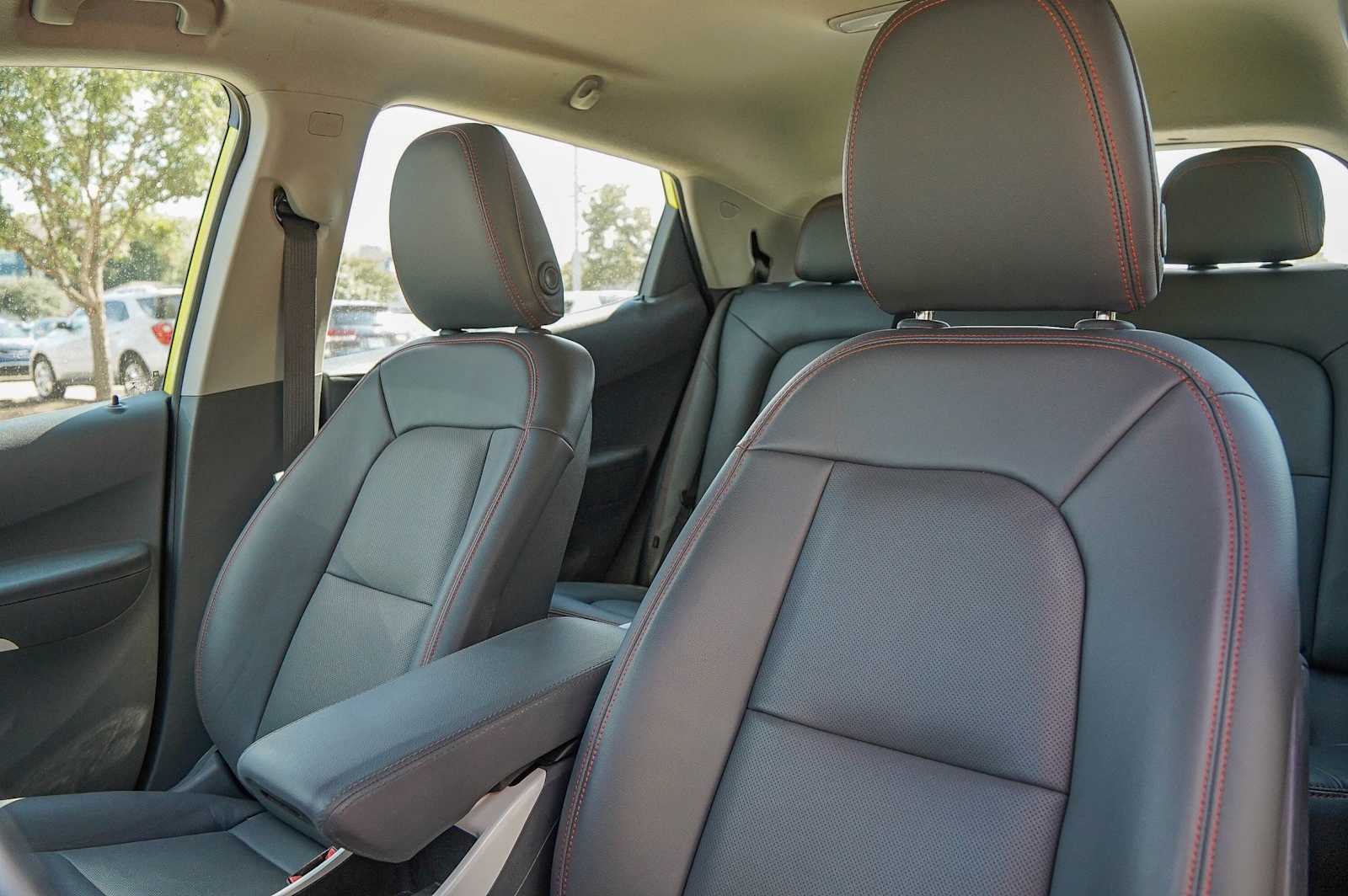 Thumbnail: 2019 Chevrolet Bolt EV - 11