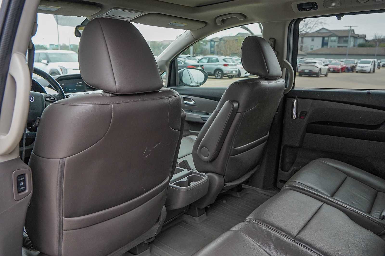 Thumbnail: 2015 Honda Odyssey - 29