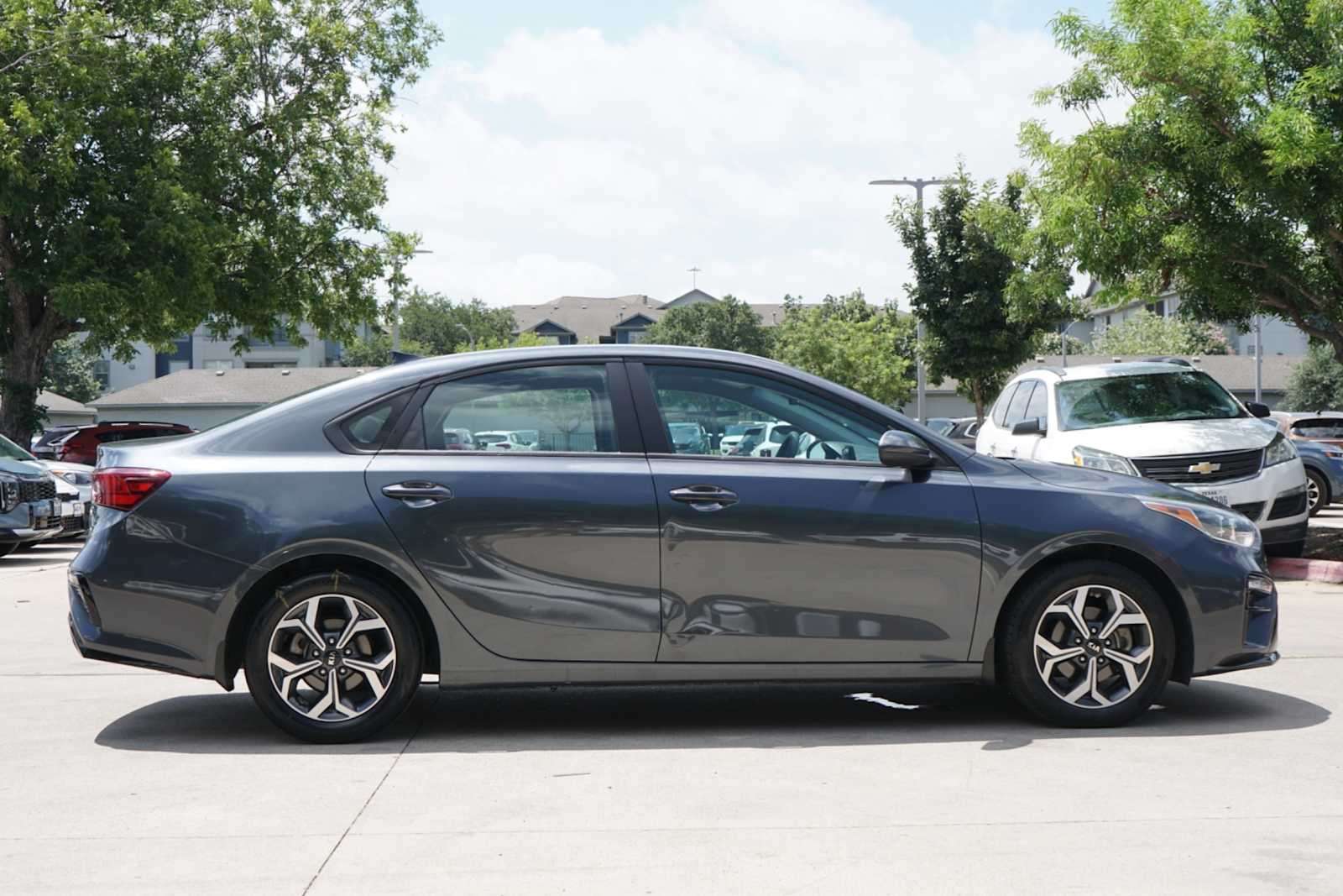 Thumbnail: 2021 Kia Forte - 4