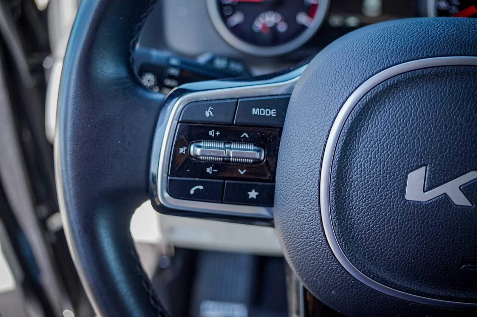 Thumbnail: 2024 Kia Carnival - 17