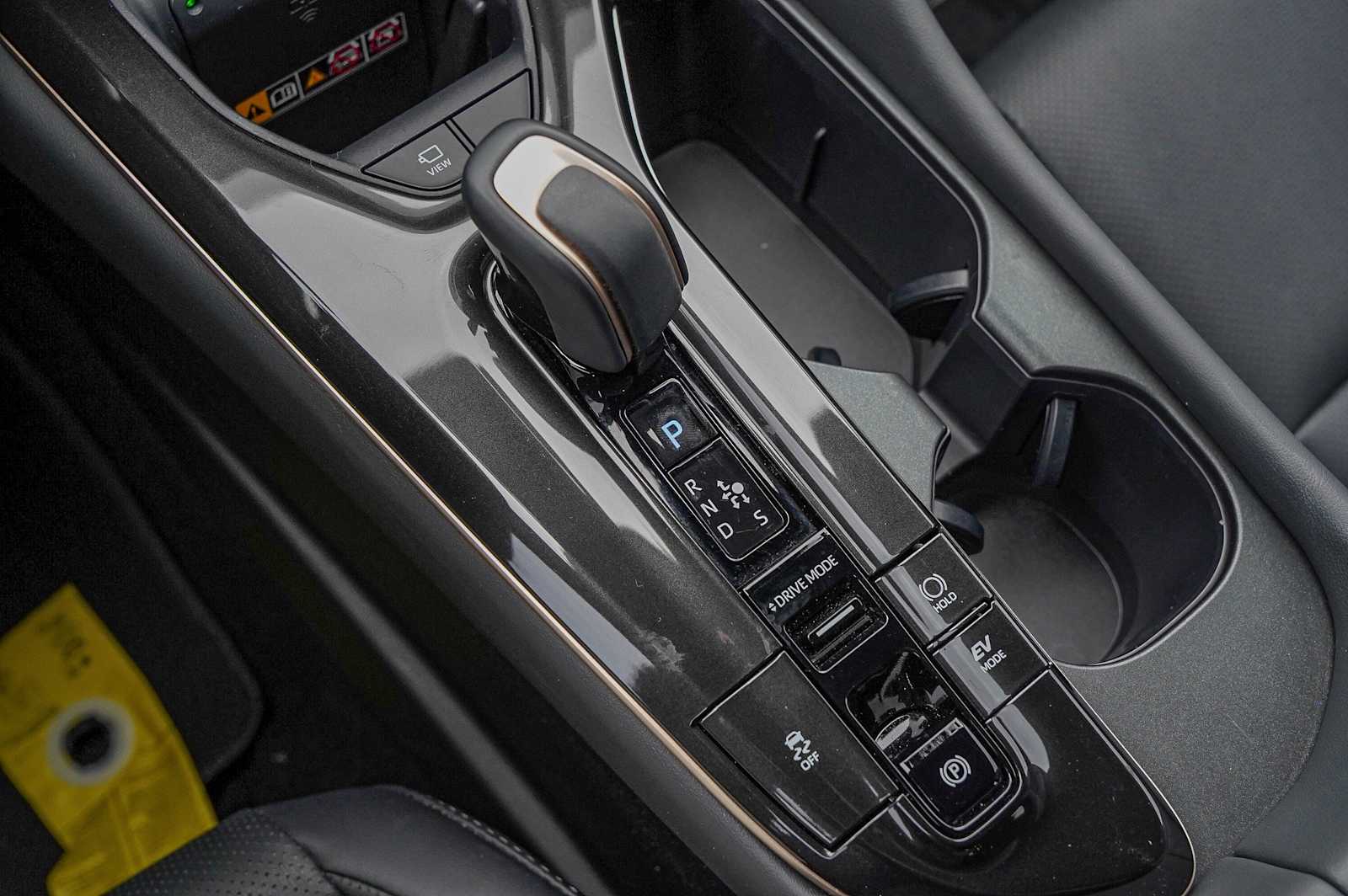 Thumbnail: 2025 Toyota Crown Signia - 20