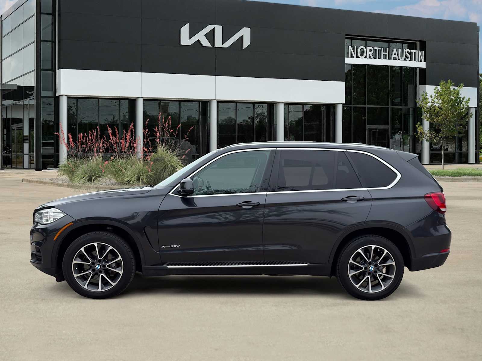 Thumbnail: 2015 BMW X5 - 3