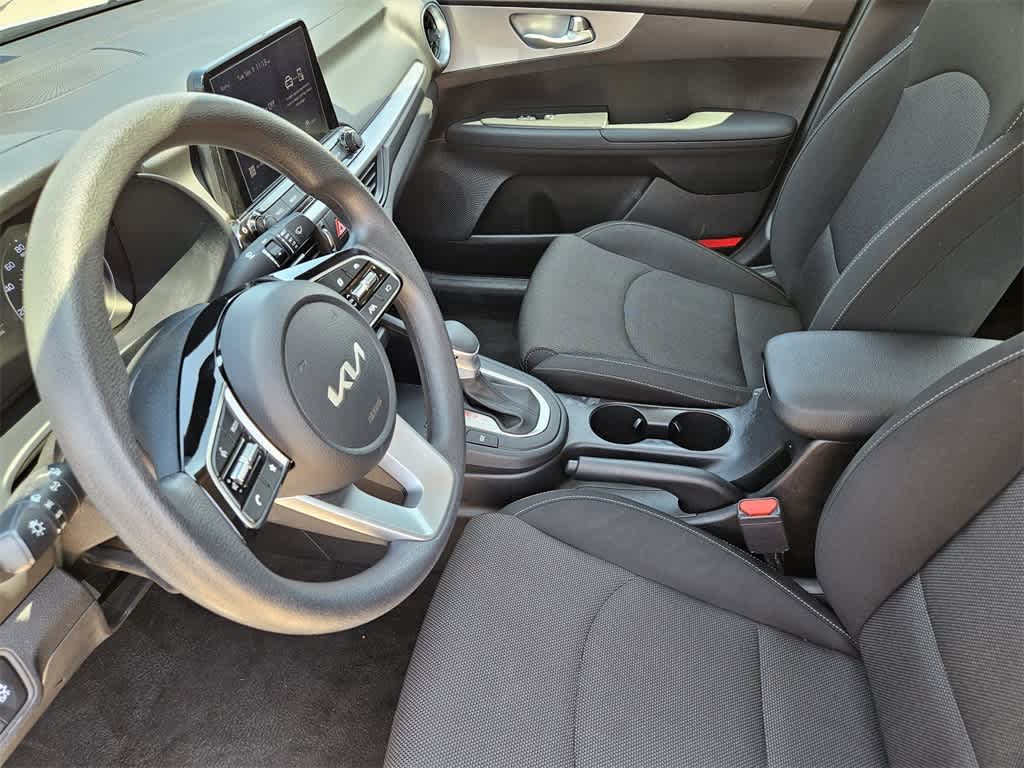 Thumbnail: 2024 Kia Forte - 12