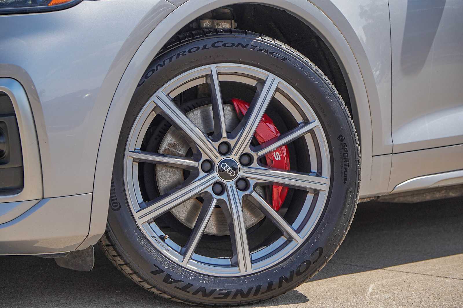 Thumbnail: 2023 Audi SQ5 - 2