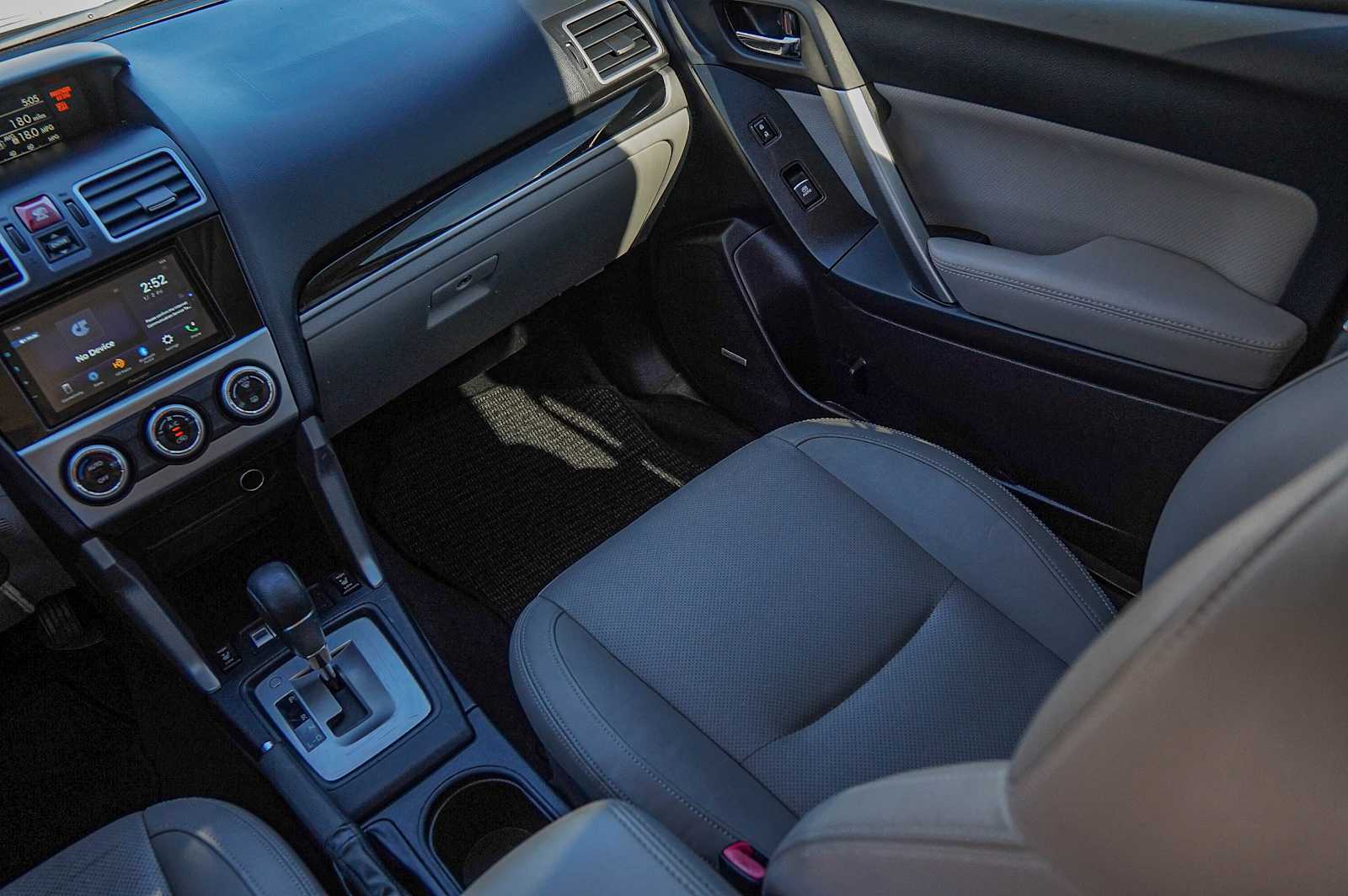 Thumbnail: 2017 Subaru Forester - 27